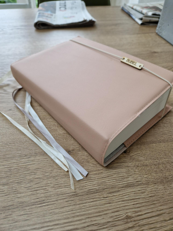 Bijbelhoes Vegan Leather Zacht Peach - Afbeelding 2