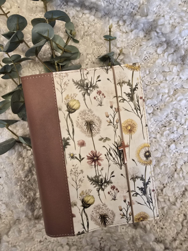 Bijbelhoes kunstleer vintage paardenbloem incl. rug pastel roze