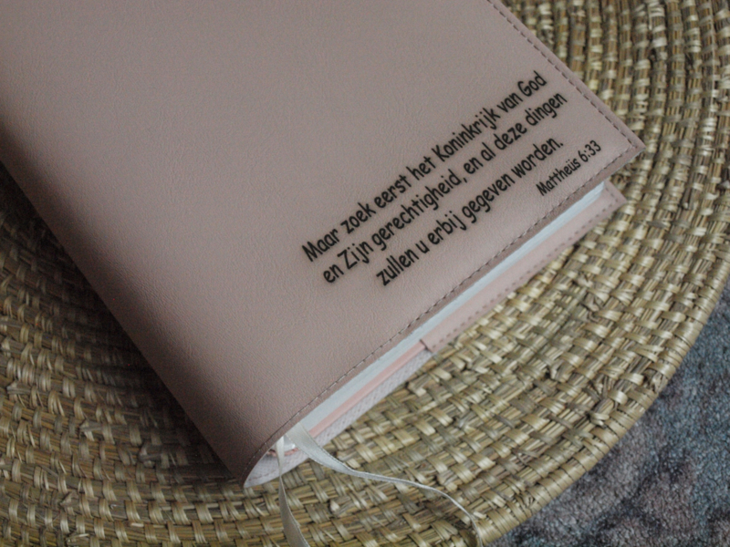 Bijbelhoes Vegan Leather Zacht Peach - Afbeelding 5