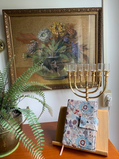 Bijbelhoes Kunstleer met print imitatie borduurwerk Rose beige - Afbeelding 2