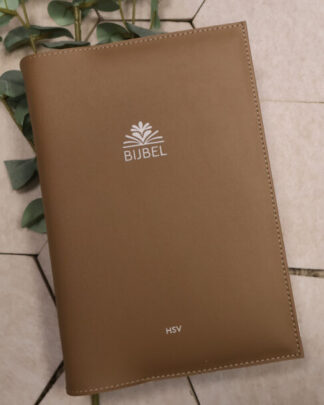 Zij Lacht Bijbel HSV: Bijbelhoes Vegan Leather Klei incl. opdruk Zij Lacht Logo